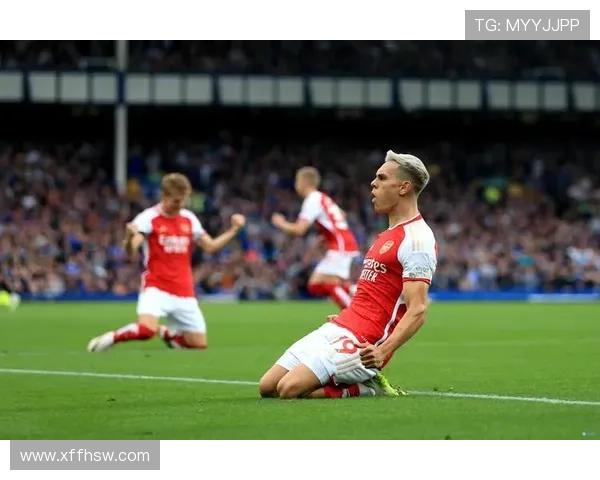 阿森纳凭特罗萨德进球和加布里埃尔助攻以1-0战胜富勒姆三连胜领跑英超