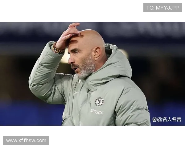 安德烈桑托斯单刀失良机马雷斯卡看台捂脸痛苦难掩失望