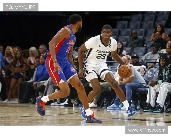 11号秀科沃德表现平平 3投1中6罚5中贡献7分4板2助2断1帽 11号秀科沃德表现平平 3投1中6罚5中贡献7分4板2助2断1帽